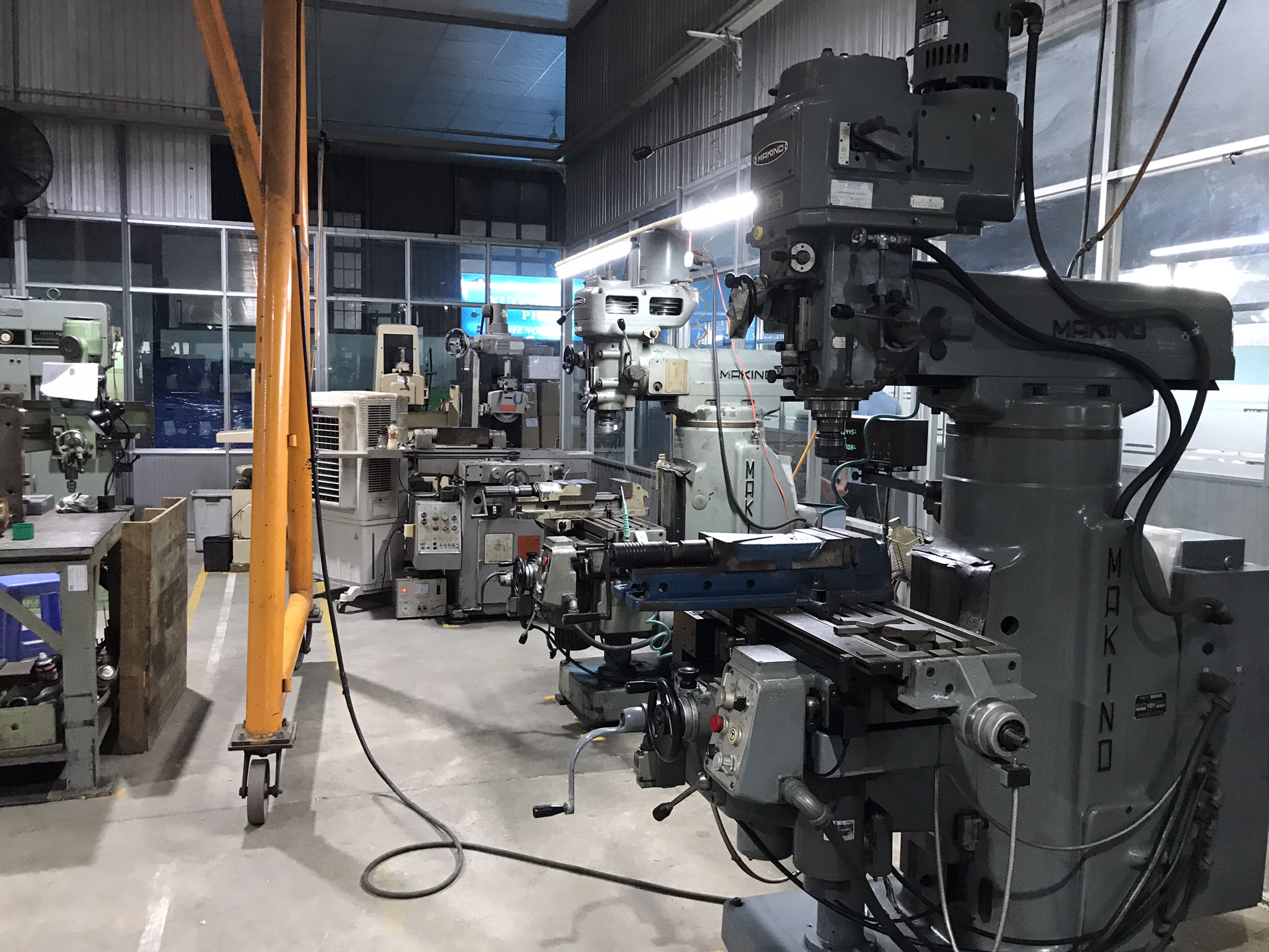 Milling machine